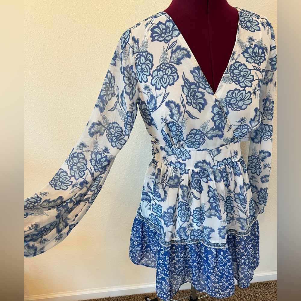 Floral print long sleeve dress